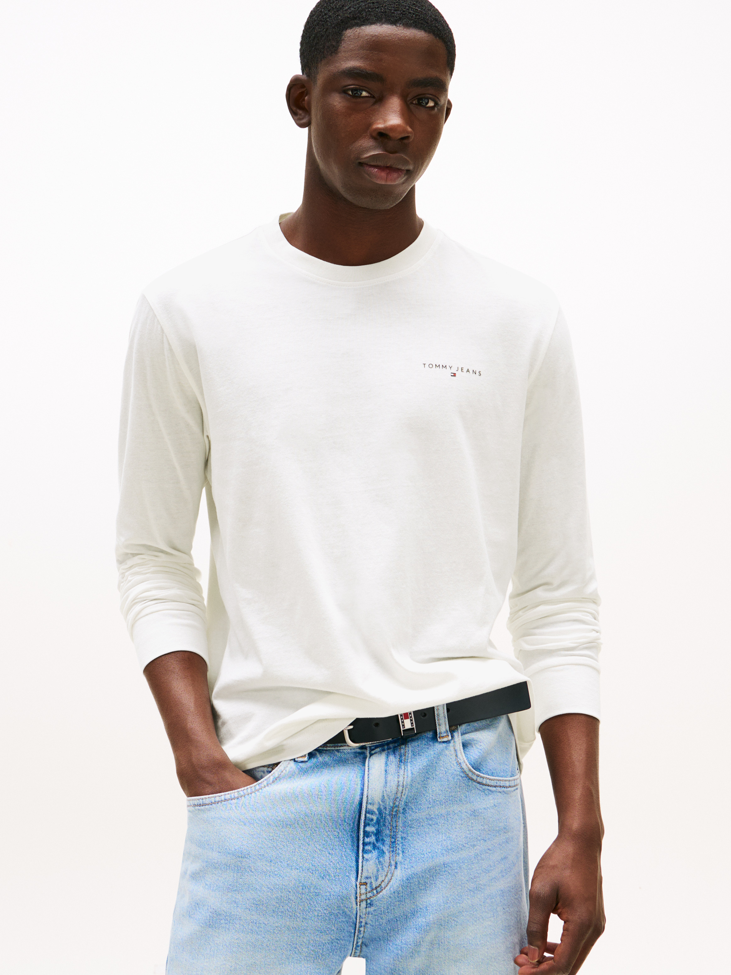 TH Crest Embroidery Relaxed T-Shirt | T-Shirts | Tommy Hilfiger